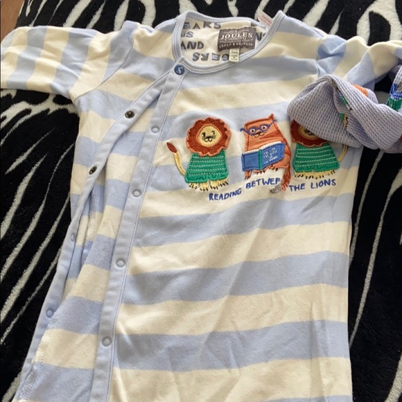 Bundle - Picture 2 of 4